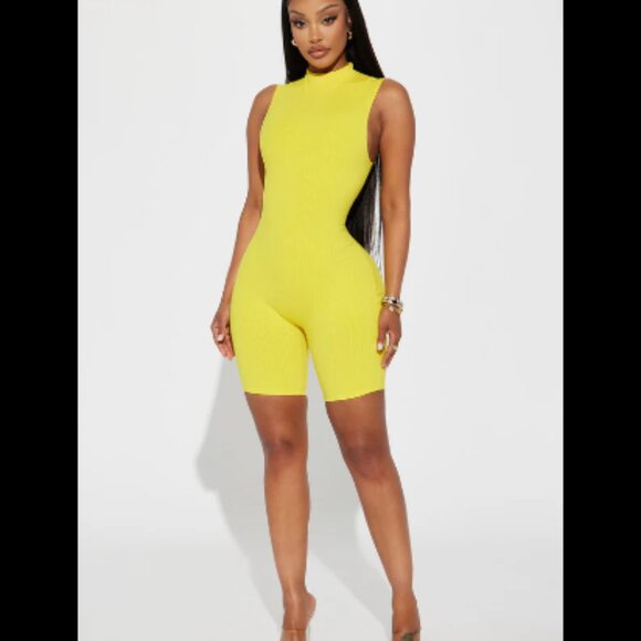 Fashion Nova Natailla Snatched Romper, XL, Yellow. - Picture 3 of 4